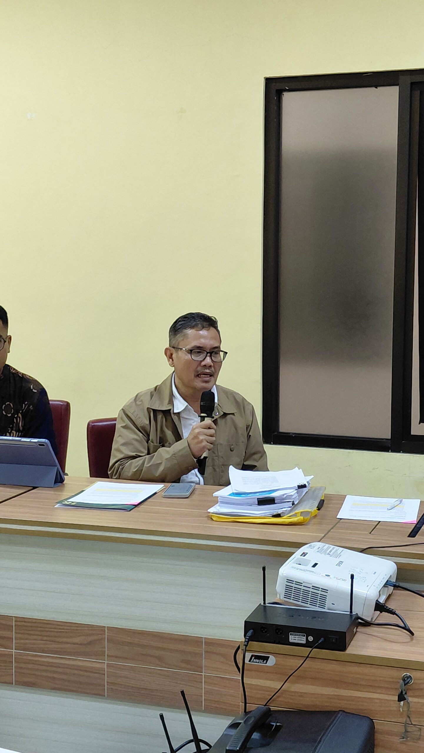 Pendapat Ahli Hukum dalam Pansus DPRD Kab. Mojokerto Pendapat Ahli Hukum dalam Pansus DPRD Kab. Mojokerto